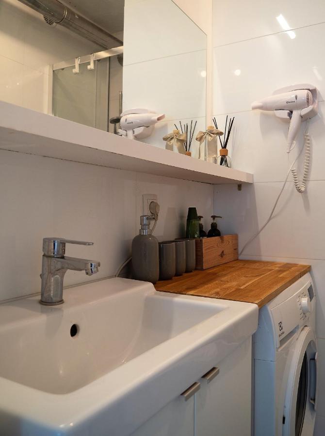 Apartament Almonia Wrocław Buitenkant foto