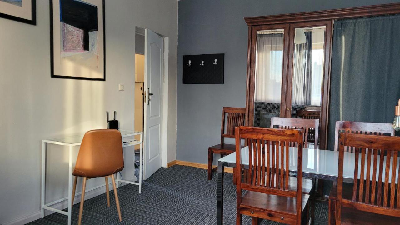 Apartament Almonia Wrocław Buitenkant foto