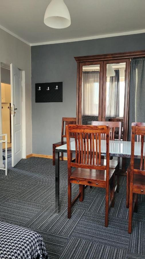 Apartament Almonia Wrocław Buitenkant foto